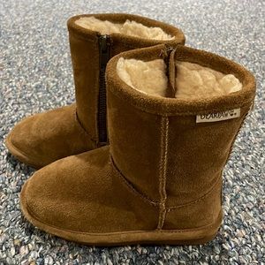 Boots size 10 toddler by Bearpaw
